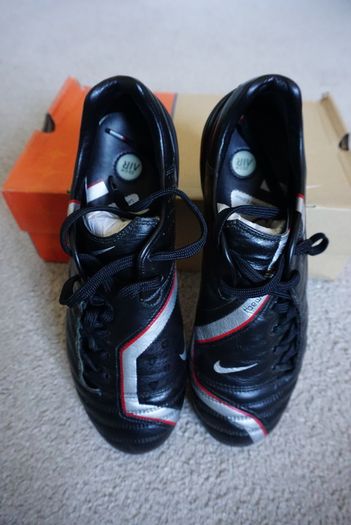 Football Boots Nike Air Zoom Total 90 Supremacy Black/Red (2006) Size 7UK FG