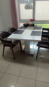 Extendable table