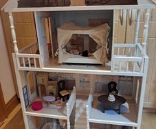 dolls house for sale