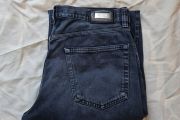 Hugo boss alabama jeans Size 36/32 zip fly grey In good condition