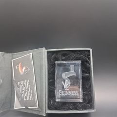 Guinness Toucan Hologram Glass Paperweight Boxed . 6cm x4cm
