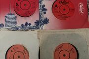 4x Doctor Hook 7" Singles