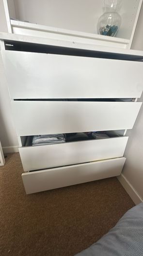 bedroom chest of drawers.