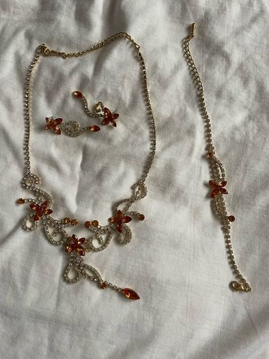 Necklace , bracelet and earrings