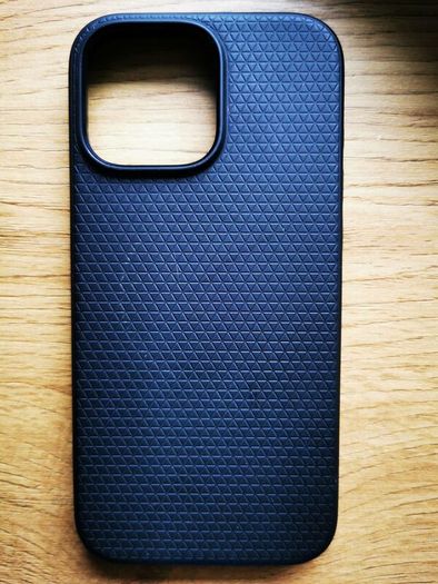 iPhone 16 Pro magnetic case