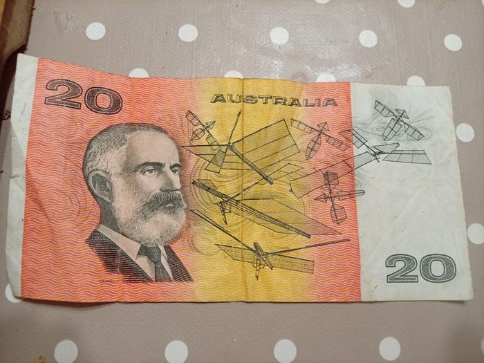 Rare Vintage Australian Paper 20 Note. Iconic Aviation History (1980s/90s)