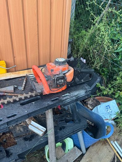 bush cutter