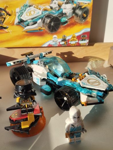LEGO NINJAGO Dragons Rising Zanes Dragon Power Spinjitzu Race Car