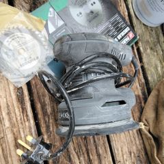 Small circular sander