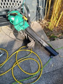 Leaf blower