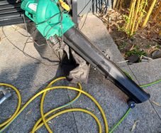 Leaf blower