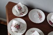 Cups &amp; saucers