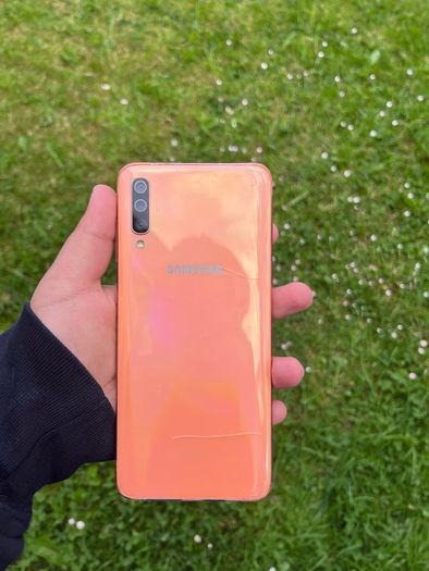 Samsung A70