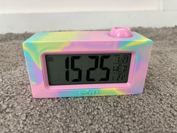 Smiggle time projector  clock