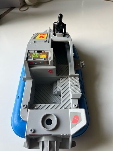 Action force swordfish