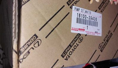Lexus 1610039436 Genuine Oem Water Pump