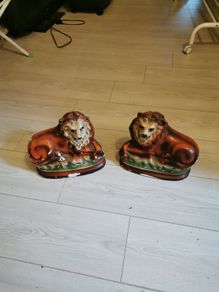 antique chalk lions