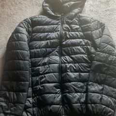 Black Lightweight Puffer