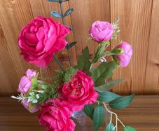 Artificial Flowers in a clear vase.(New)