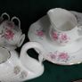 Duchess Pink Roses Bone China Tea Service (21 pcs / 6 persons) Image 3