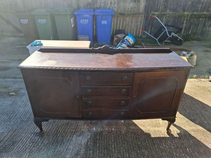 sideboard