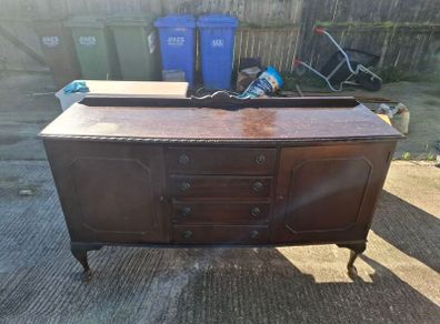 sideboard