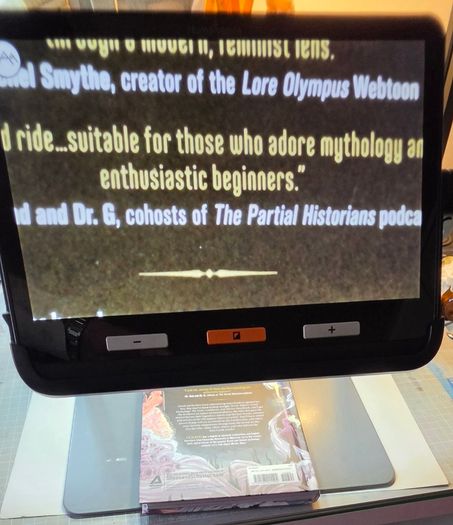 Humanware Explore 12 electronic portable magnifier