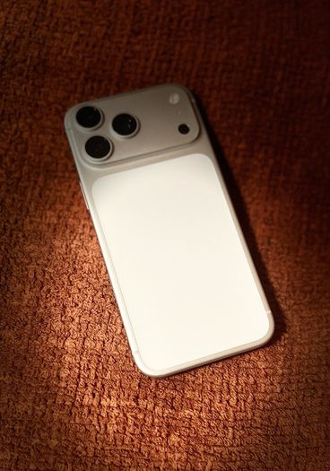 iPhone 17 Pro Max 256GB Silver Like New  Mint Condition (95% Battery Health)