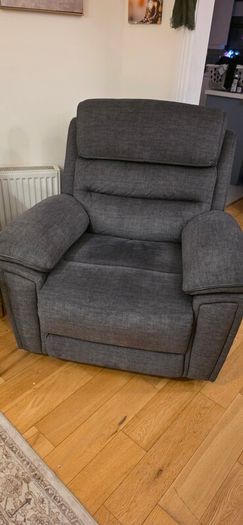 DFS Lawson 3 + 1 electric recliner