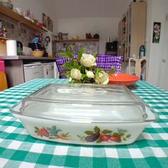Pyrex Casserole Dish