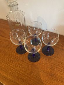 Luminarc ( Made in France ) Mid Century Blue Stemmed Wine Glasses ( 4 ) and a Free Luminarc Lidded Decanter