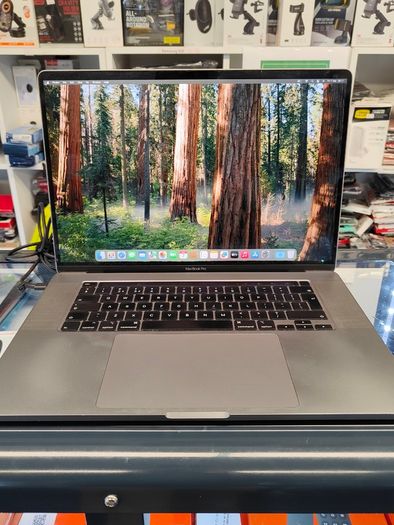 2019 Apple MacBook Pro 16" A2141 2.6GHz 6core i7 16GB 500GB Sequoia 15.3.1 (Battery Cycle: 645)
