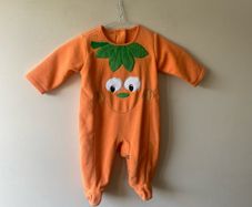 Fleece pumpkin costume (3-6 months)