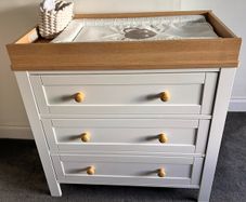 Mamas and Papas Dresser / Changer