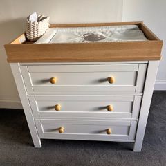 Mamas and Papas Dresser / Changer