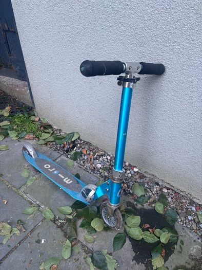 Micro Scooter