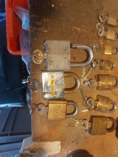 pad locks various sizes