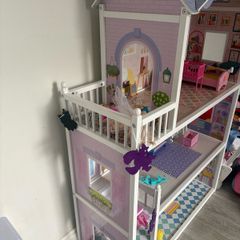 doll house