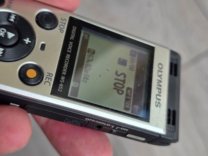 Olympus WS 852 Voice Recorder (Free Post)