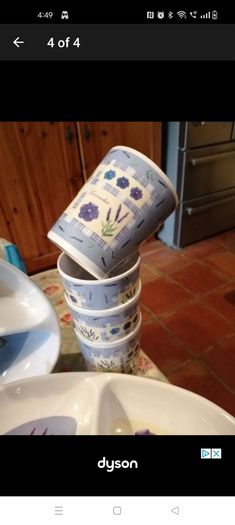 melamine/ picnic wear, 4 serving dishes with 7 tumblers.