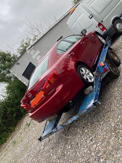 Lexus IS 220d for breaking!