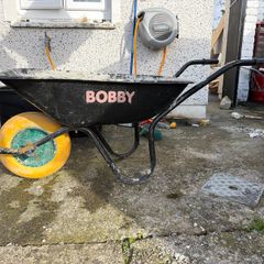 bobby wheel barrow