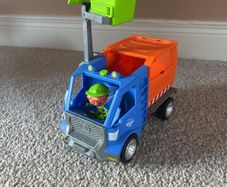 Blippy complete garbage truck
