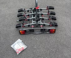 Halfords 4 bike tow bar  rack