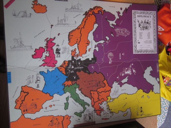 Gibsons Diplomacy Board Game 2014