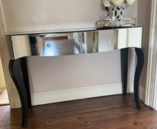Mirrored console table / dressing table