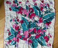 Guy Laroche vintage scarf