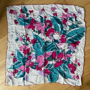 Guy Laroche vintage scarf