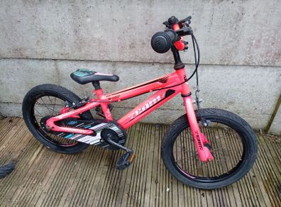 Girls Pink 16" Wheel bike. Cycling perfect