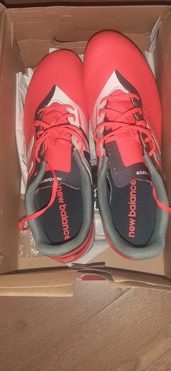 New Balance size 8 boots brand new